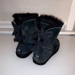 Black Bailey Bow Uggs